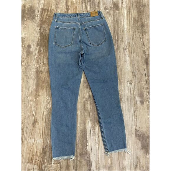 Abercrombie & Fitch High Rise Ankle Crop Jeans Distressed Raw Hem Women’s Sz 2R - Picture 5 of 6